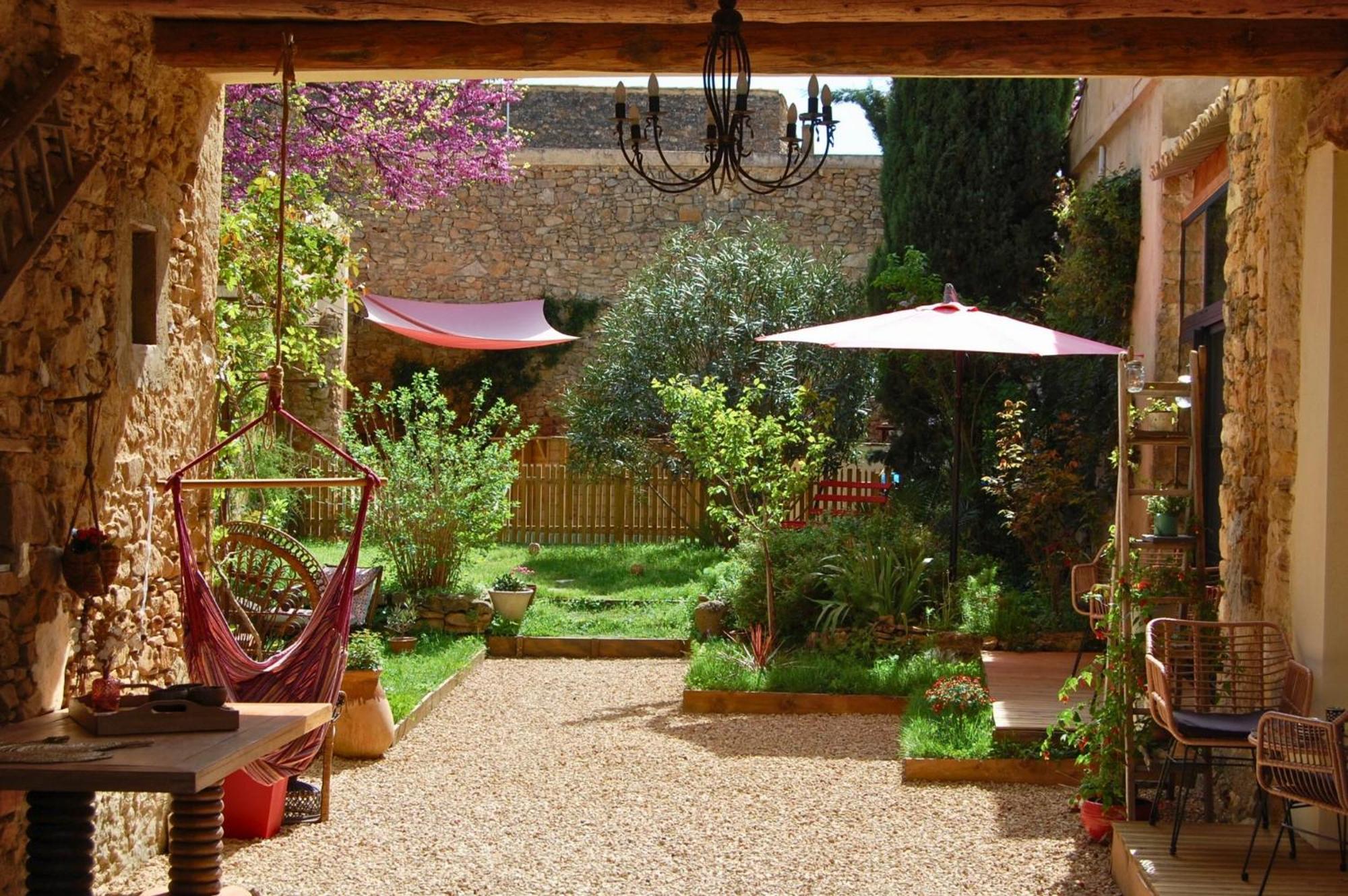 La Bucolique, Chambres Et Jardin D'Hotes Sabran Exteriör bild