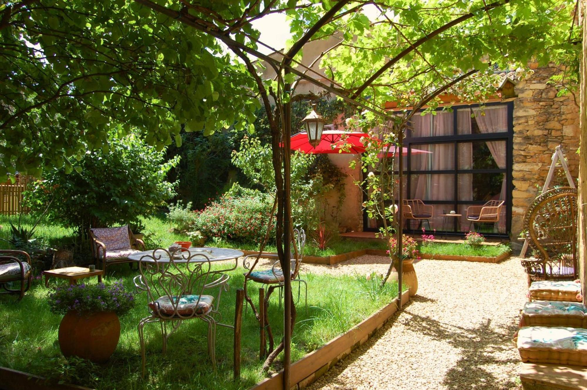 La Bucolique, Chambres Et Jardin D'Hotes Sabran Exteriör bild