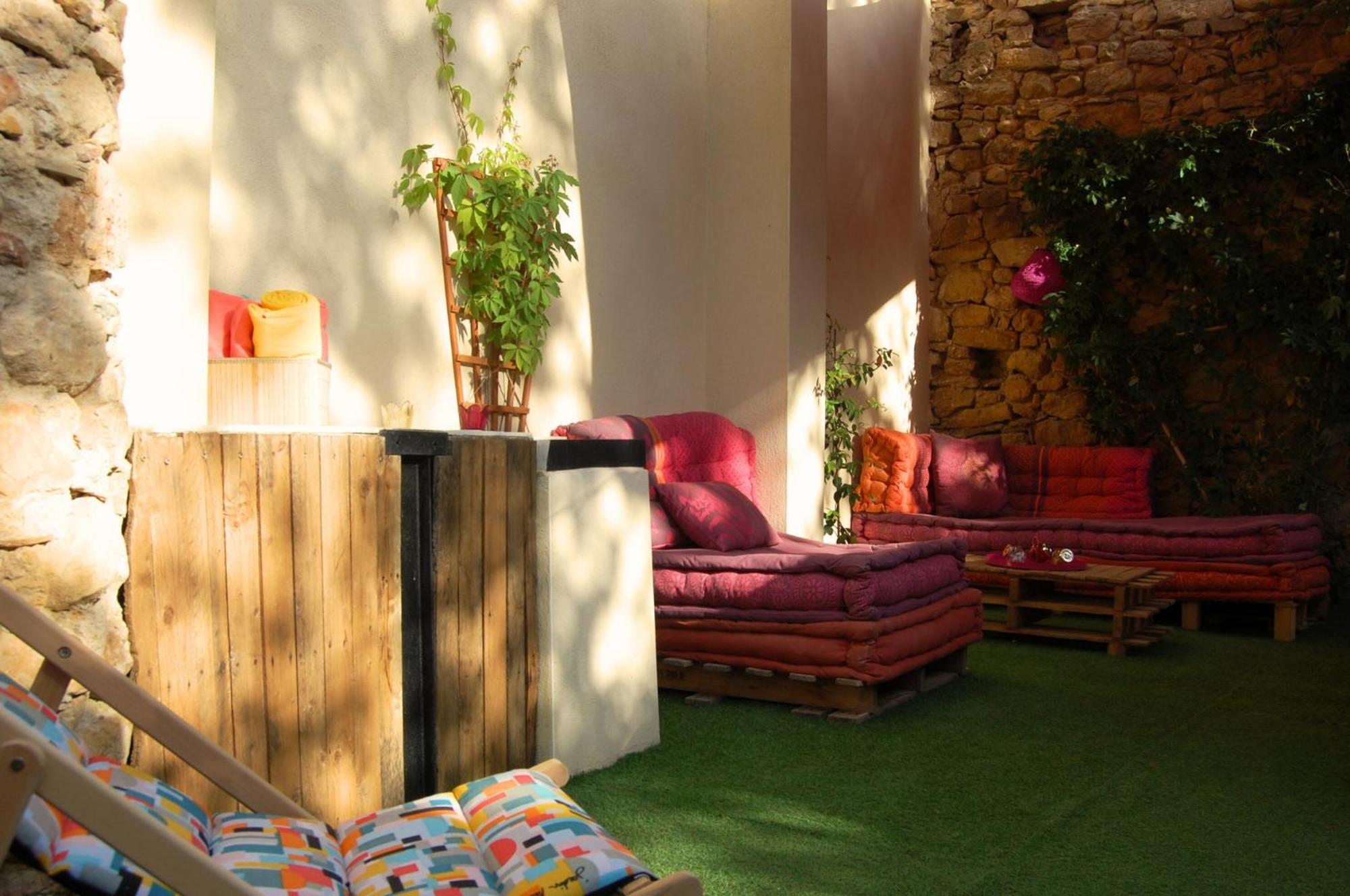 La Bucolique, Chambres Et Jardin D'Hotes Sabran Exteriör bild